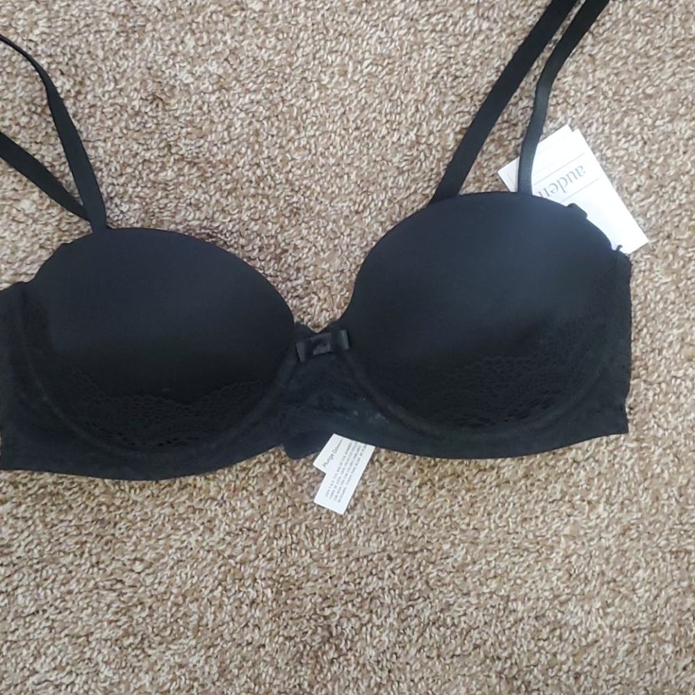 Black 32B Bra